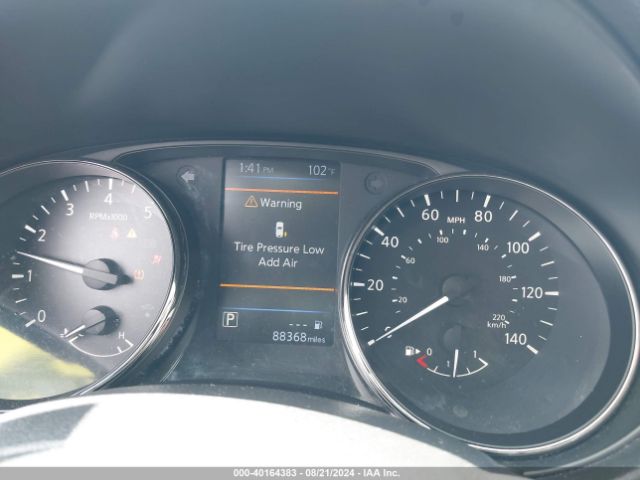 JN1BJ1CR9KW623819 Nissan Rogue Sport S