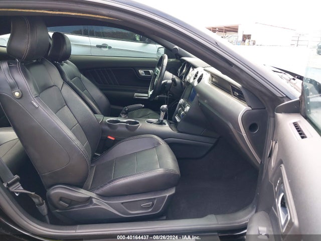 Ford Mustang Ecoboost Premium Fastback 2020 1FA6P8THXL5162656 Image 5