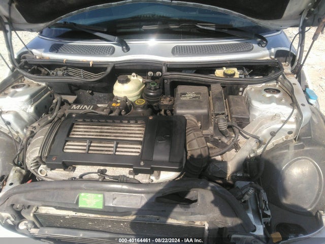 2006 MINI COOPER S WMWRE33516TN29320 Photo 9