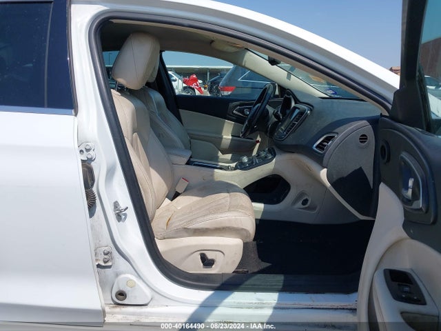 1C3CCCAB6GN184237 Chrysler 200 Limited Platinum