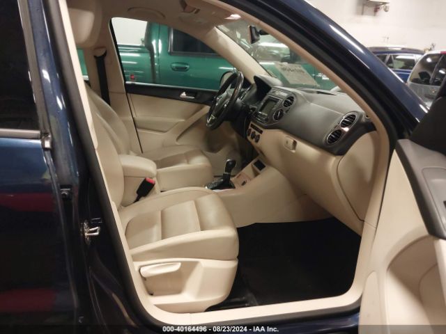 WVGAV7AXXGW601414 Volkswagen TIGUAN S