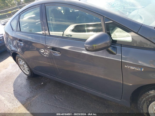 Toyota Prius Two 2014 JTDKN3DU9E0376146 Image 13