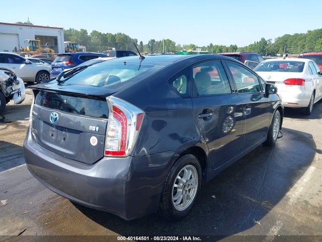 Toyota Prius Two 2014 JTDKN3DU9E0376146 Image 4