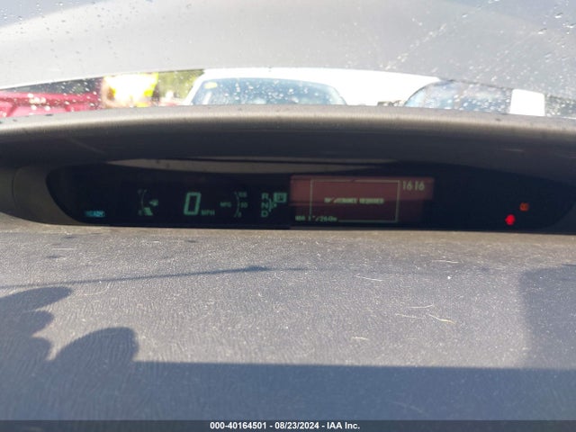 Toyota Prius Two 2014 JTDKN3DU9E0376146 Image 7