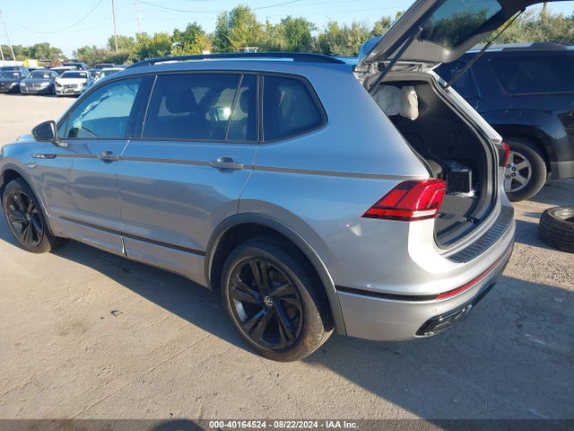 3VV8B7AX5PM120970 Volkswagen Tiguan 2.0t Se R-line Black