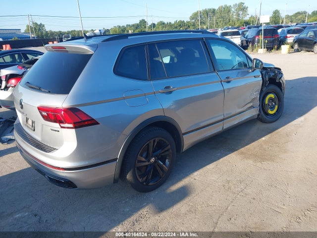 3VV8B7AX5PM120970 Volkswagen Tiguan 2.0t Se R-line Black