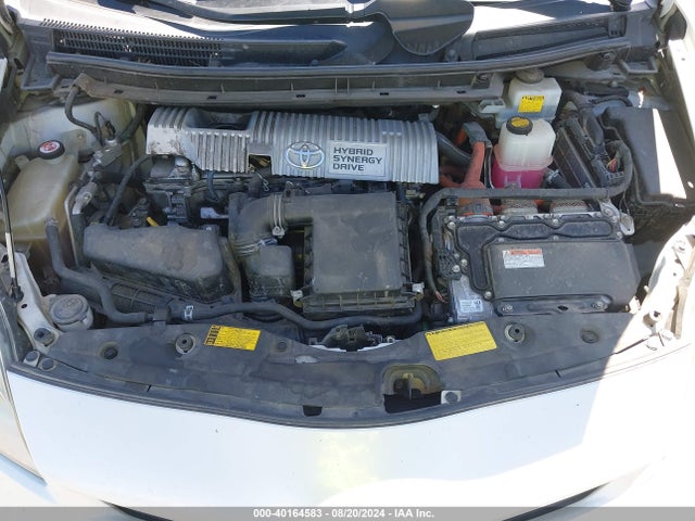 JTDKN3DUXE1757126 Toyota Prius Three
