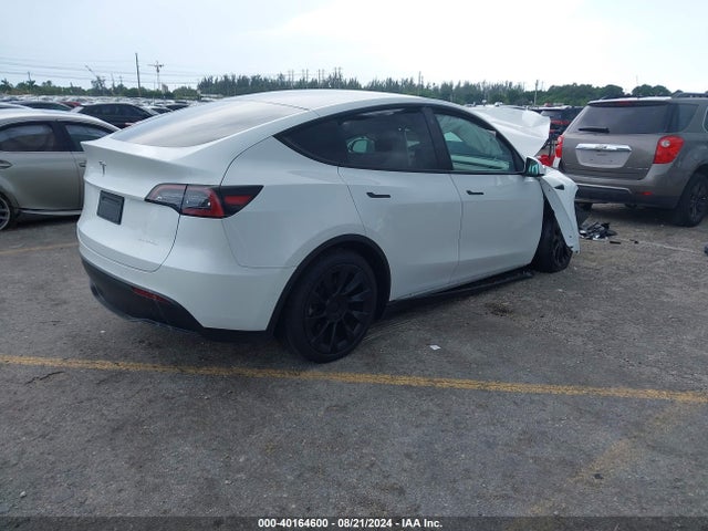 2021 TESLA MODEL Y 5YJYGDEE0MF260819 Photo 3