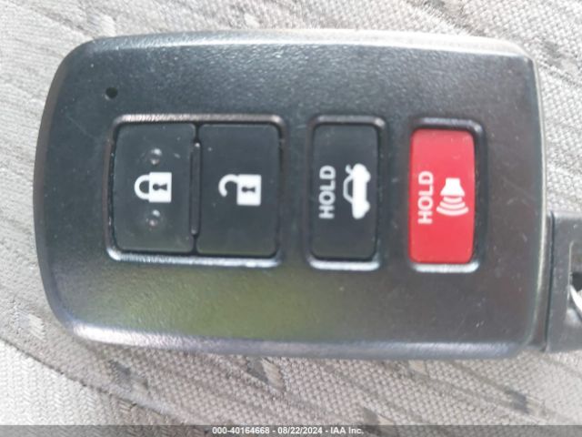 4T1BD1FK0EU115608 Toyota Camry Hybrid Le