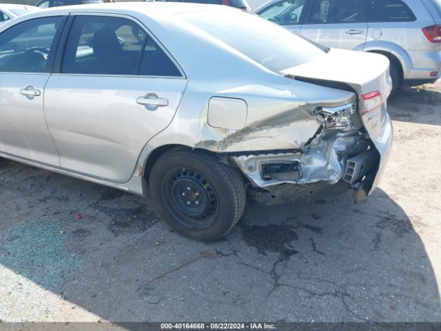 4T1BD1FK0EU115608 Toyota Camry Hybrid Le