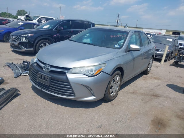 Toyota CAMRY LE 2015 4T4BF1FK7FR453704 Image 2