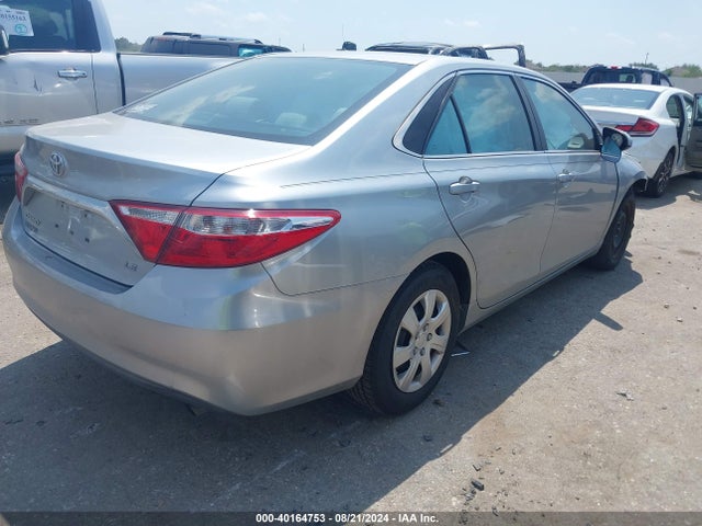 Toyota CAMRY LE 2015 4T4BF1FK7FR453704 Image 4