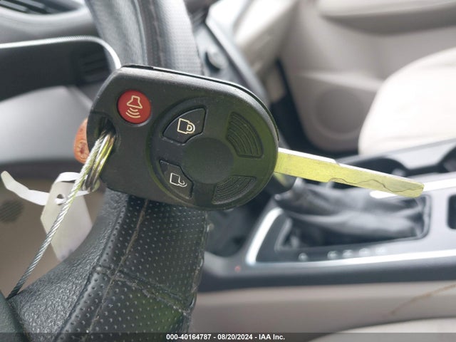 Ford ESCAPE SE 2018 1FMCU9GD5JUD29247 Image 11
