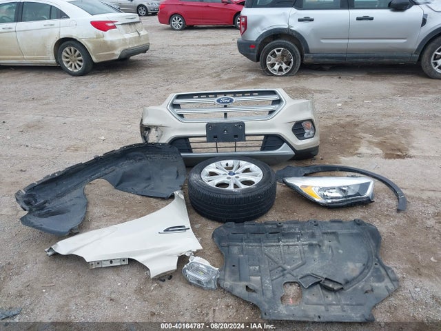 Ford ESCAPE SE 2018 1FMCU9GD5JUD29247 Image 12