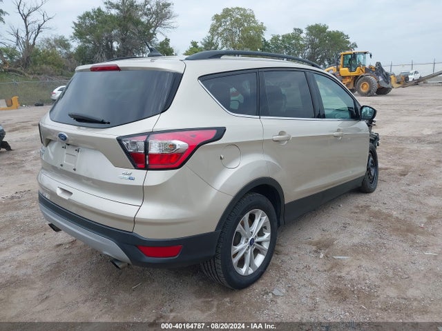 Ford ESCAPE SE 2018 1FMCU9GD5JUD29247 Image 4