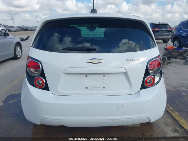 1G1JC6SH2F4109376 Chevrolet Sonic Lt Auto