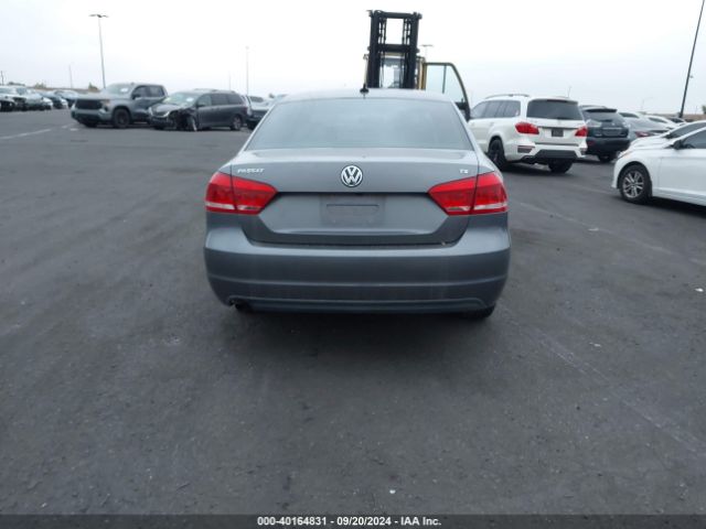 1VWAT7A35FC083507 Volkswagen Passat 1.8t Limited Edition