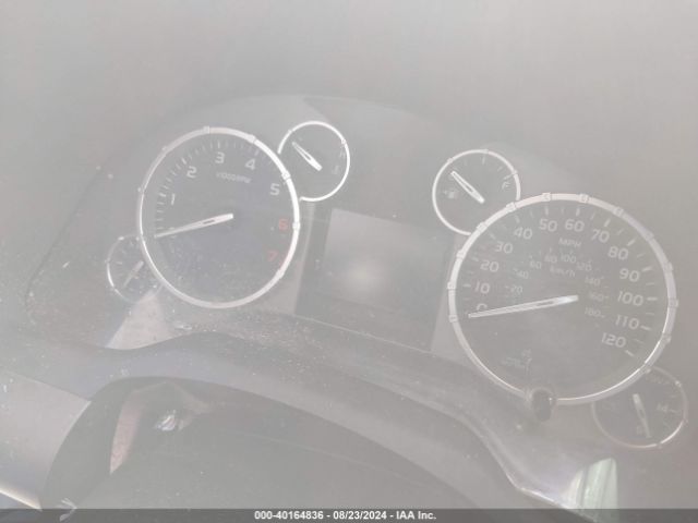 5TFUY5F17HX631404 Toyota Tundra Sr5 5.7l V8