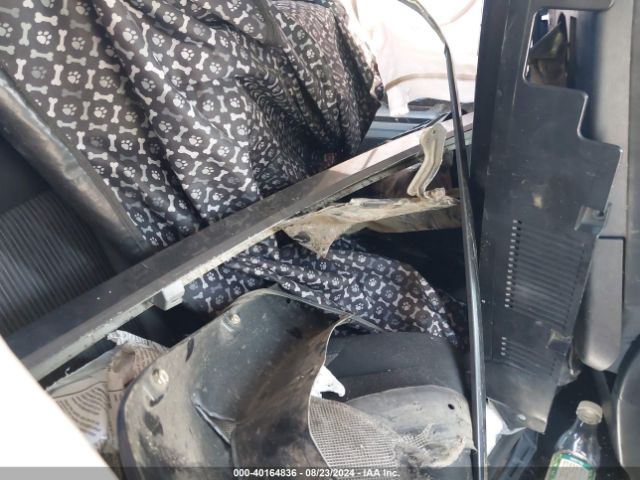 5TFUY5F17HX631404 Toyota Tundra Sr5 5.7l V8