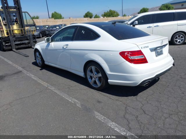 WDDGJ4HB5FG442061 Mercedes-Benz C 250