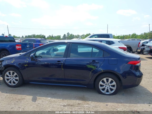 Toyota COROLLA LE 2022 5YFEPMAE7NP311005 Image 15