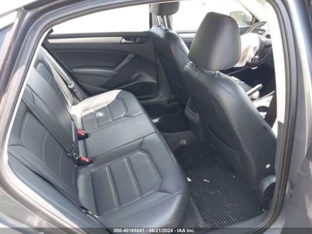 1VWAT7A35FC088982 Volkswagen Passat 1.8t Limited Edition