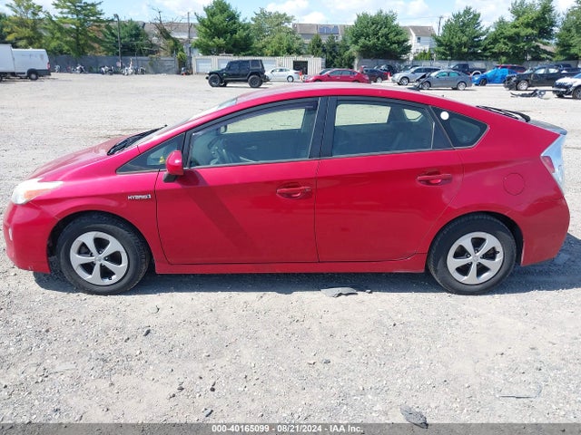 Toyota Prius Three 2014 JTDKN3DU2E1744323 Image 14