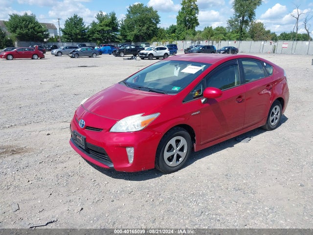Toyota Prius Three 2014 JTDKN3DU2E1744323 Image 2