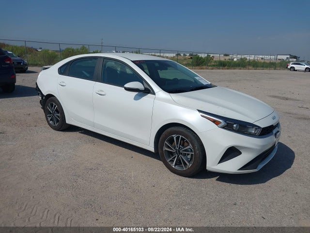 KIA Forte Lxs 2024 3KPF24AD0RE779689 Image 1