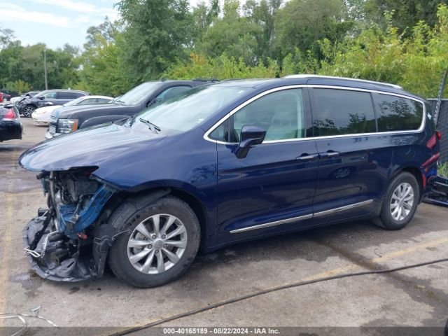 2C4RC1EG8JR355144 Chrysler Pacifica Touring L Plus