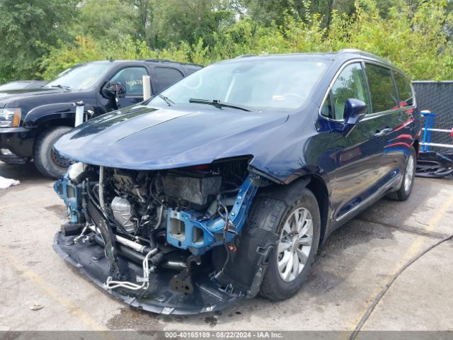2C4RC1EG8JR355144 Chrysler Pacifica Touring L Plus