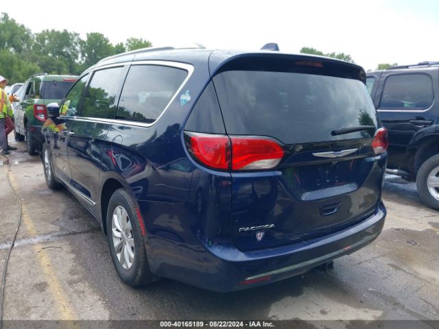 2C4RC1EG8JR355144 Chrysler Pacifica Touring L Plus