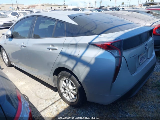 Toyota Prius Two Eco 2016 JTDKARFU3G3004993 Image 3