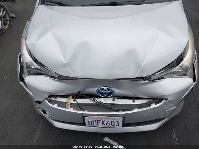 Toyota Prius Two Eco 2016 JTDKARFU3G3004993 Image 6