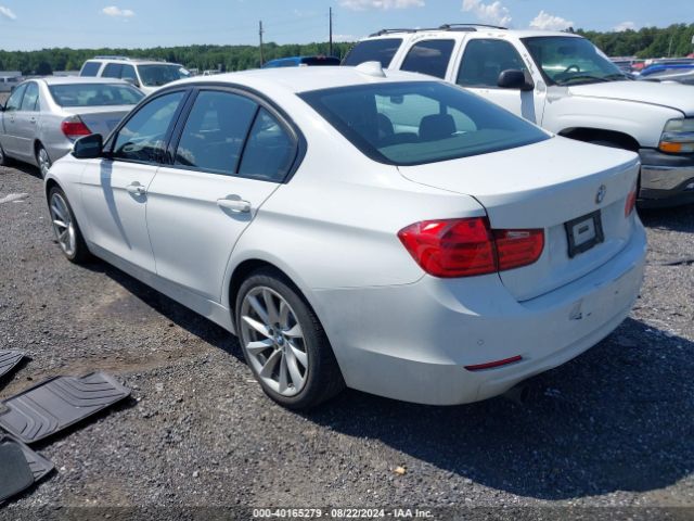 WBA3C3G52FNT52951 BMW 320i Xdrive