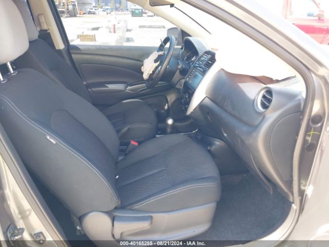3N1CN7AP4HL810333 Nissan Versa 1.6 Sl
