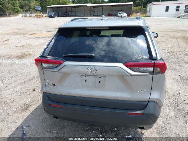 2T3C1RFV9KC008843 Toyota Rav4 Xle Premium