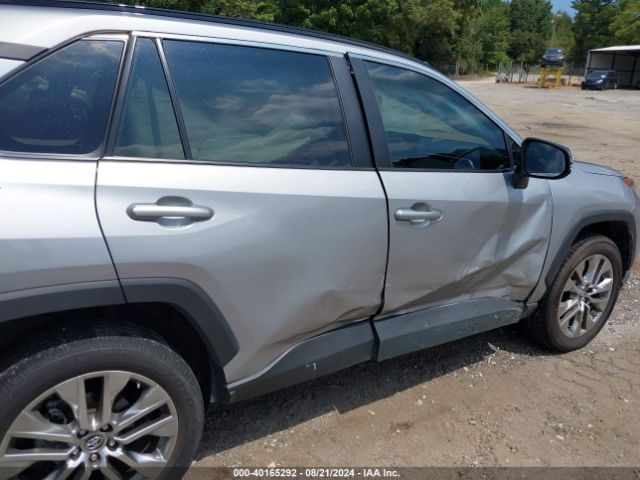 2T3C1RFV9KC008843 Toyota Rav4 Xle Premium