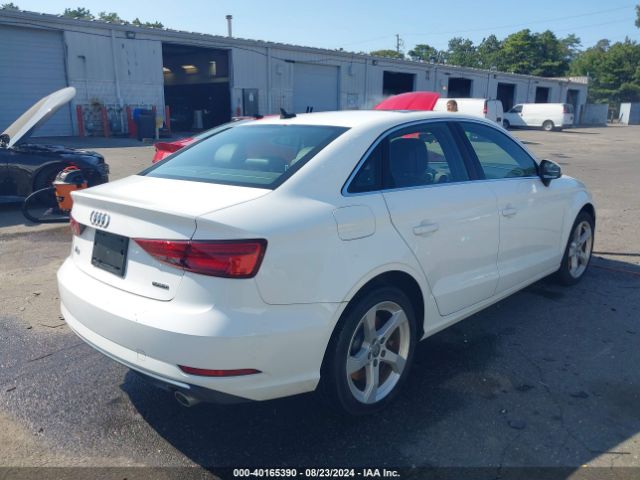 WAUBEGFF6KA081742 Audi A3 45 Premium