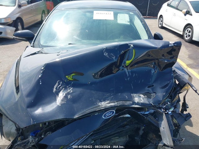 3FA6P0T9XGR230905 Ford FUSION SE