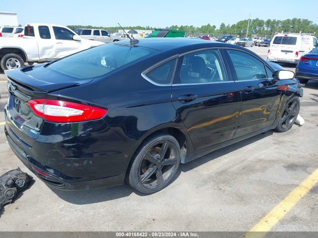 3FA6P0T9XGR230905 Ford FUSION SE