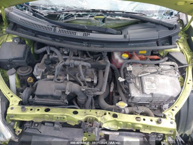 JTDKDTB30F1096768 Toyota Prius C One