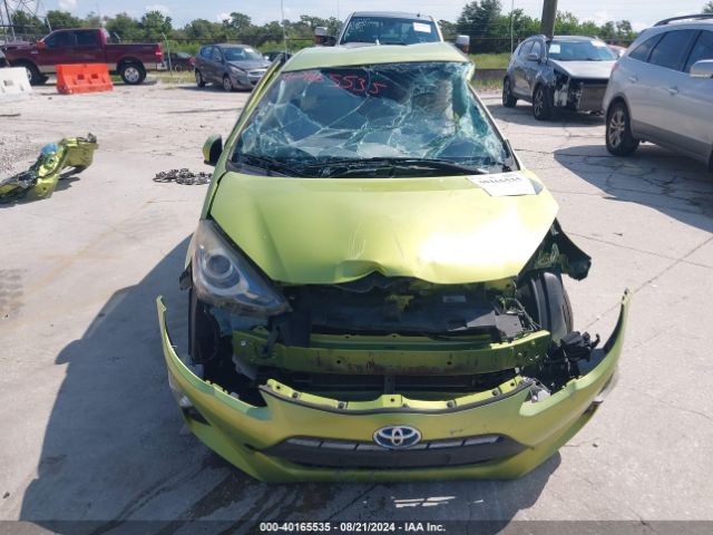 JTDKDTB30F1096768 Toyota Prius C One