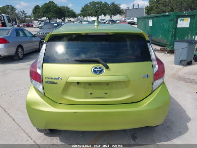 JTDKDTB30F1096768 Toyota Prius C One