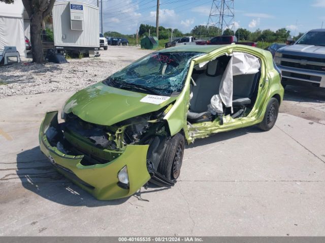 JTDKDTB30F1096768 Toyota Prius C One