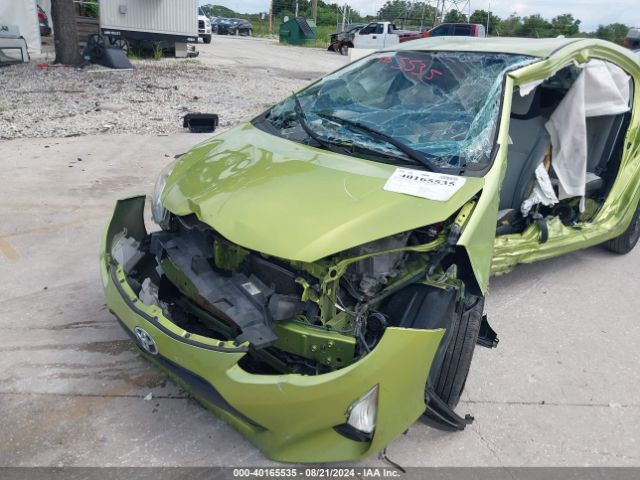 JTDKDTB30F1096768 Toyota Prius C One