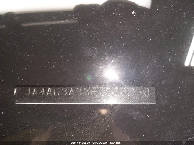 JA4AD3A38FZ000250 Mitsubishi Outlander Se