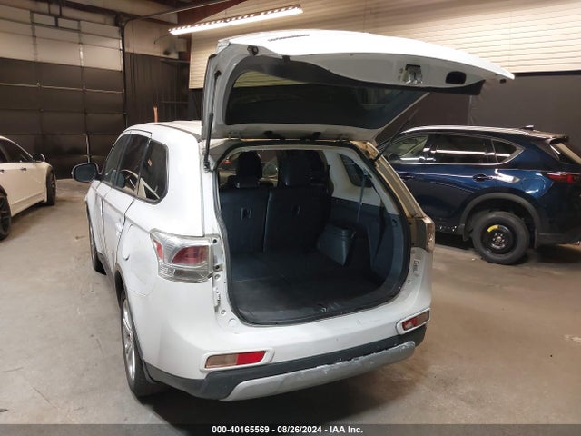 2015 MITSUBISHI OUTLANDER JA4AD3A38FZ000250 Photo 2