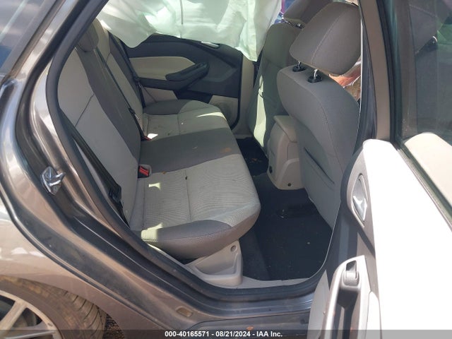 Ford FOCUS SE 2014 1FADP3F23EL425781 Image 8