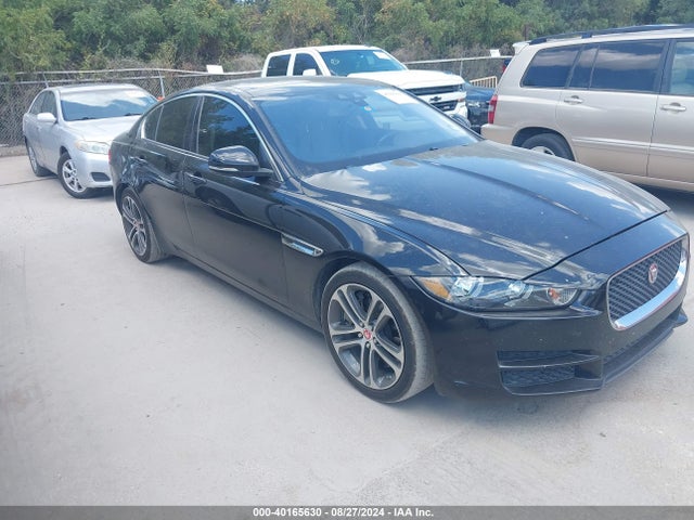 2017 JAGUAR XE SAJAD4BV6HA955613 Photo 0